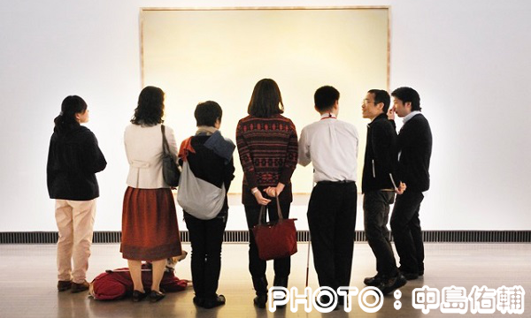 「視覚障害者とつくる美術鑑賞ワークショップ」横浜美術館でのワークショップ風景